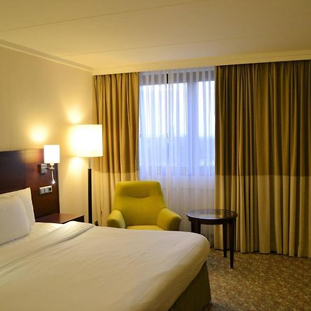 Courtyard By Marriott Duesseldorf Seestern Екстериор снимка
