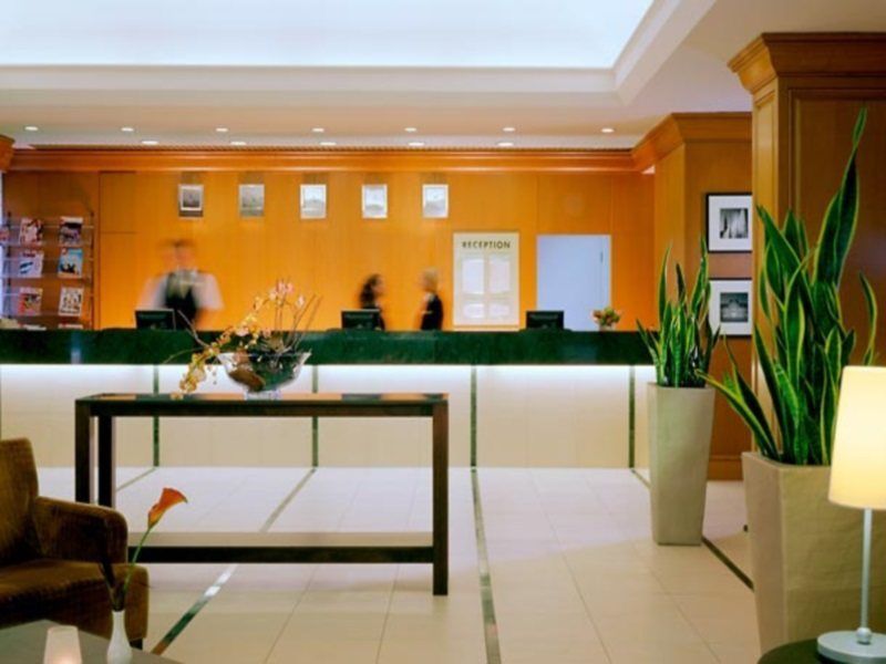 Courtyard By Marriott Duesseldorf Seestern Екстериор снимка