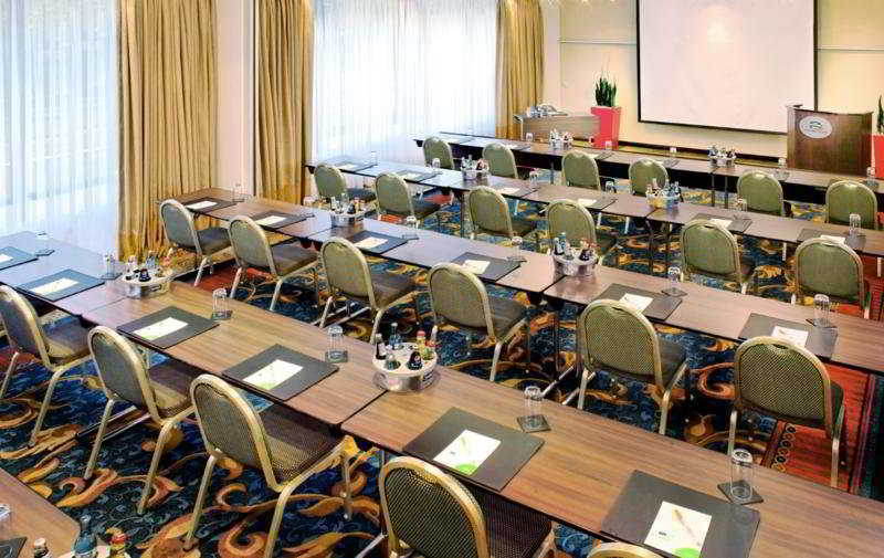 Courtyard By Marriott Duesseldorf Seestern Екстериор снимка