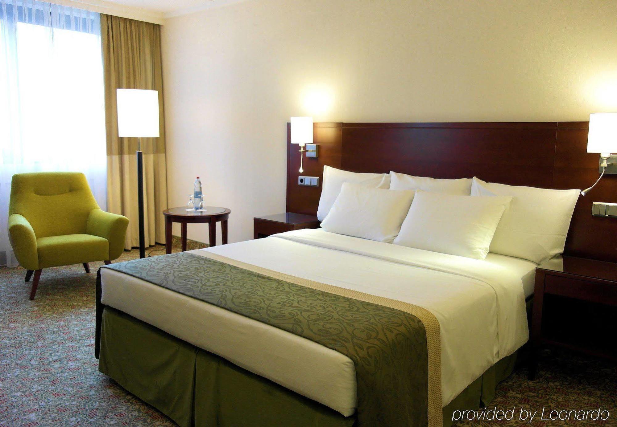 Courtyard By Marriott Duesseldorf Seestern Екстериор снимка