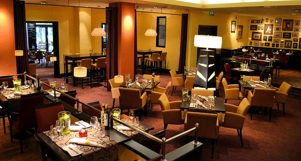 Courtyard By Marriott Duesseldorf Seestern Екстериор снимка